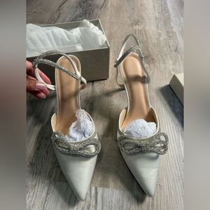 Bridal Shoes with Rhinestone Bow